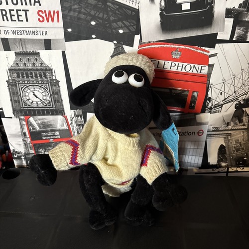 Wallace and gromit shaun the - wallace,