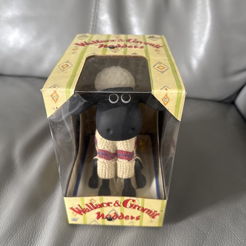 Wallace and gromit shaun - wallace,