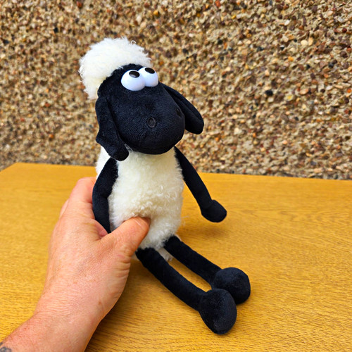 Aardman shaun the - shaun,
