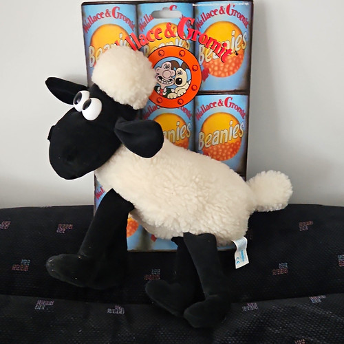 Collectable born play - collectable,