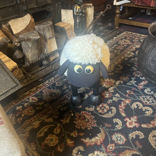 Shaun the sheep vintage stool - sheep,