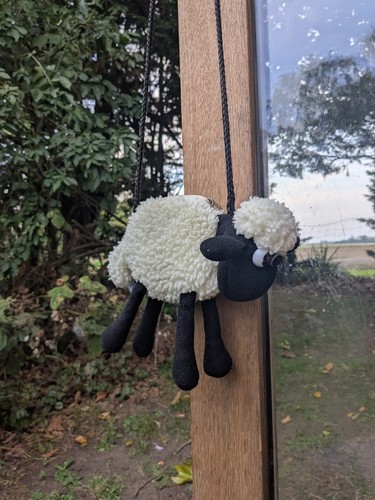 Vintage 90s shaun the sheep - vintage,