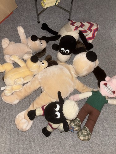 Wallace and gromit shaun the - wallace,