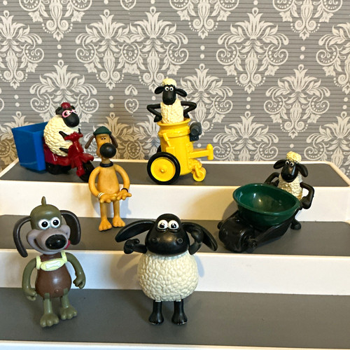 Shaun the sheep plastic figure - plastic,