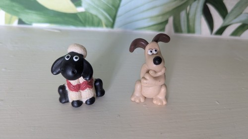 Shaun the sheep and - sheep, gromit